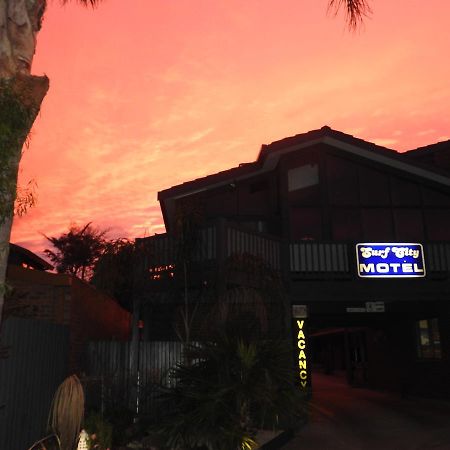 טורקי Surf City Motel מראה חיצוני תמונה