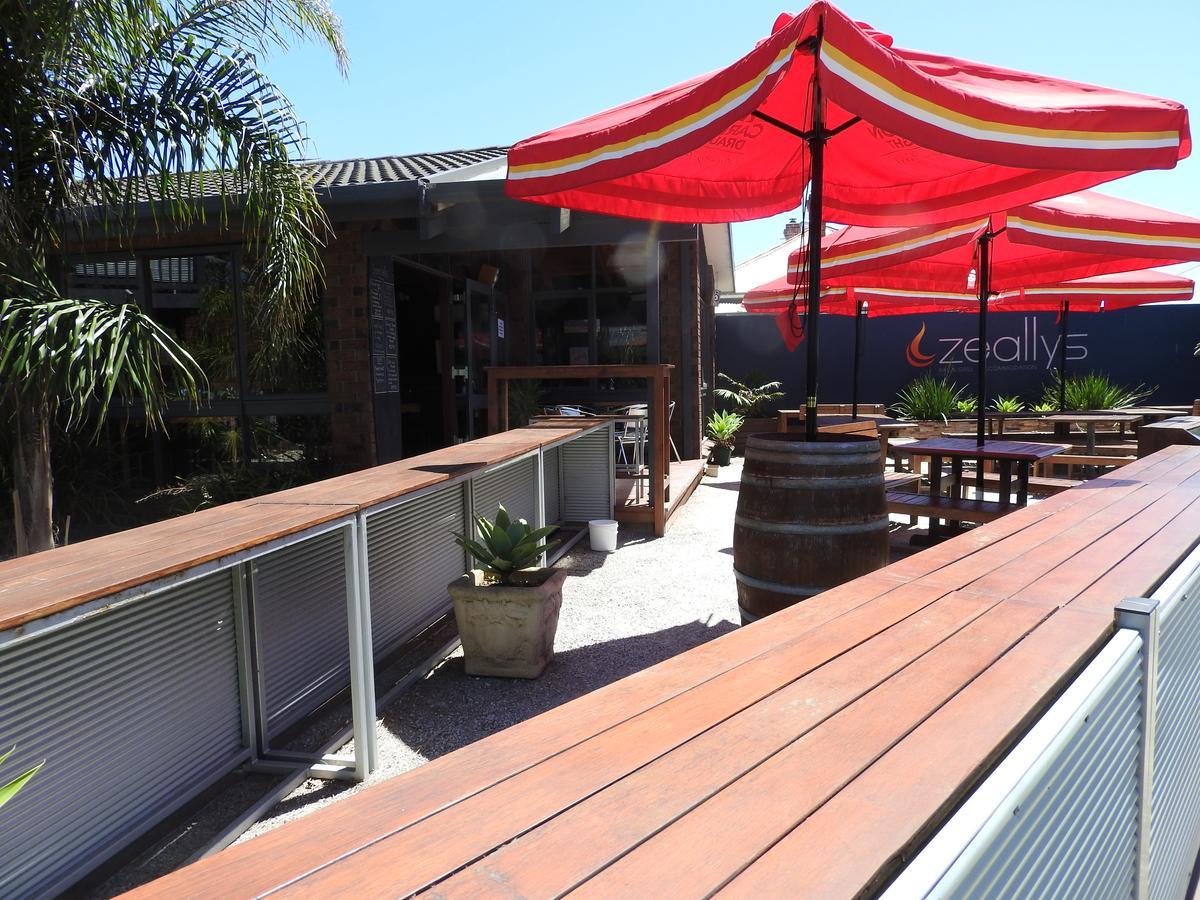 טורקי Surf City Motel מראה חיצוני תמונה