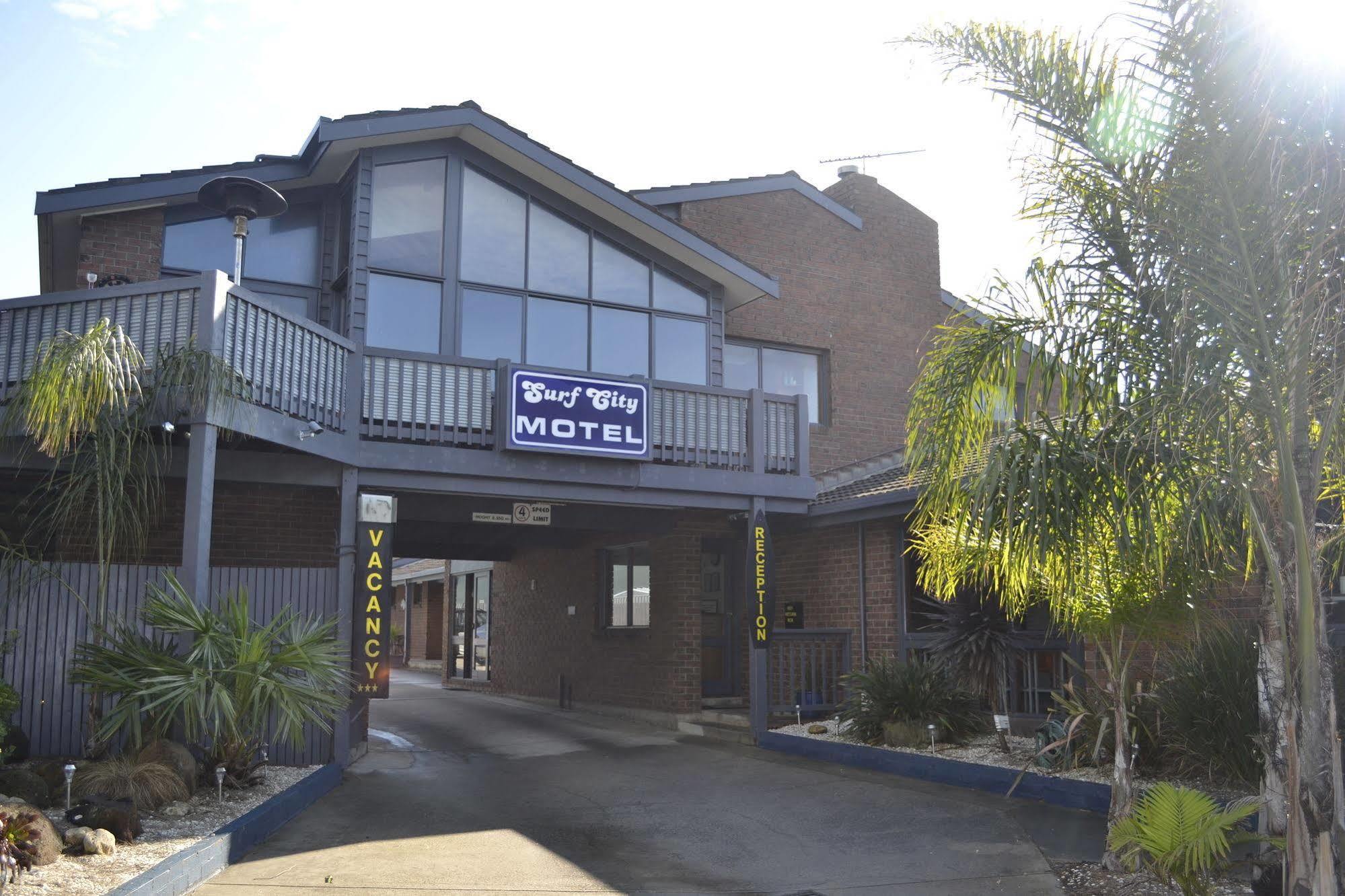 טורקי Surf City Motel מראה חיצוני תמונה