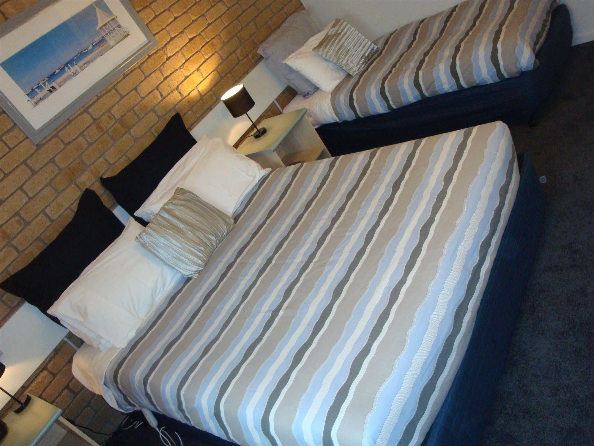 טורקי Surf City Motel מראה חיצוני תמונה