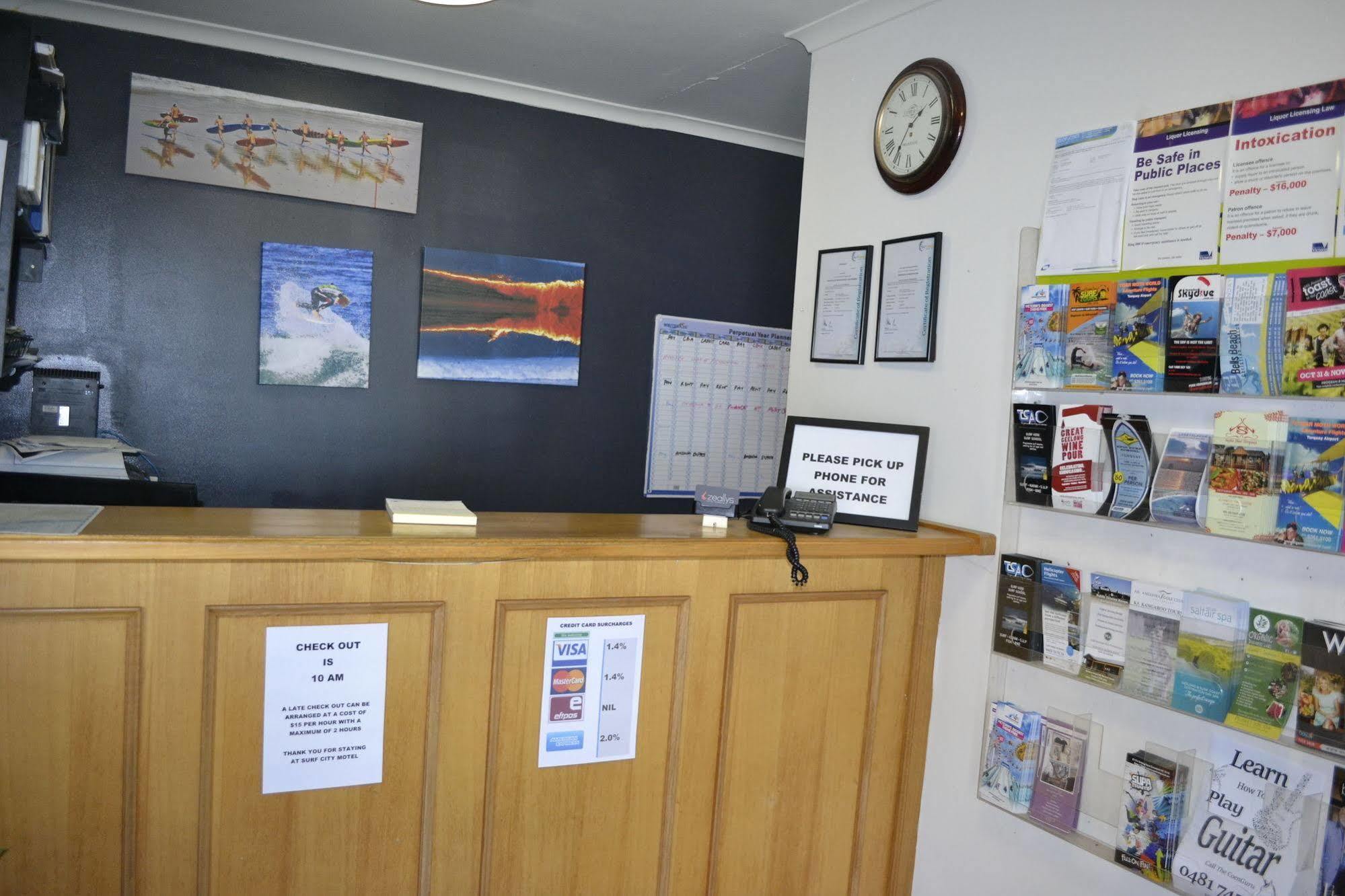 טורקי Surf City Motel מראה חיצוני תמונה