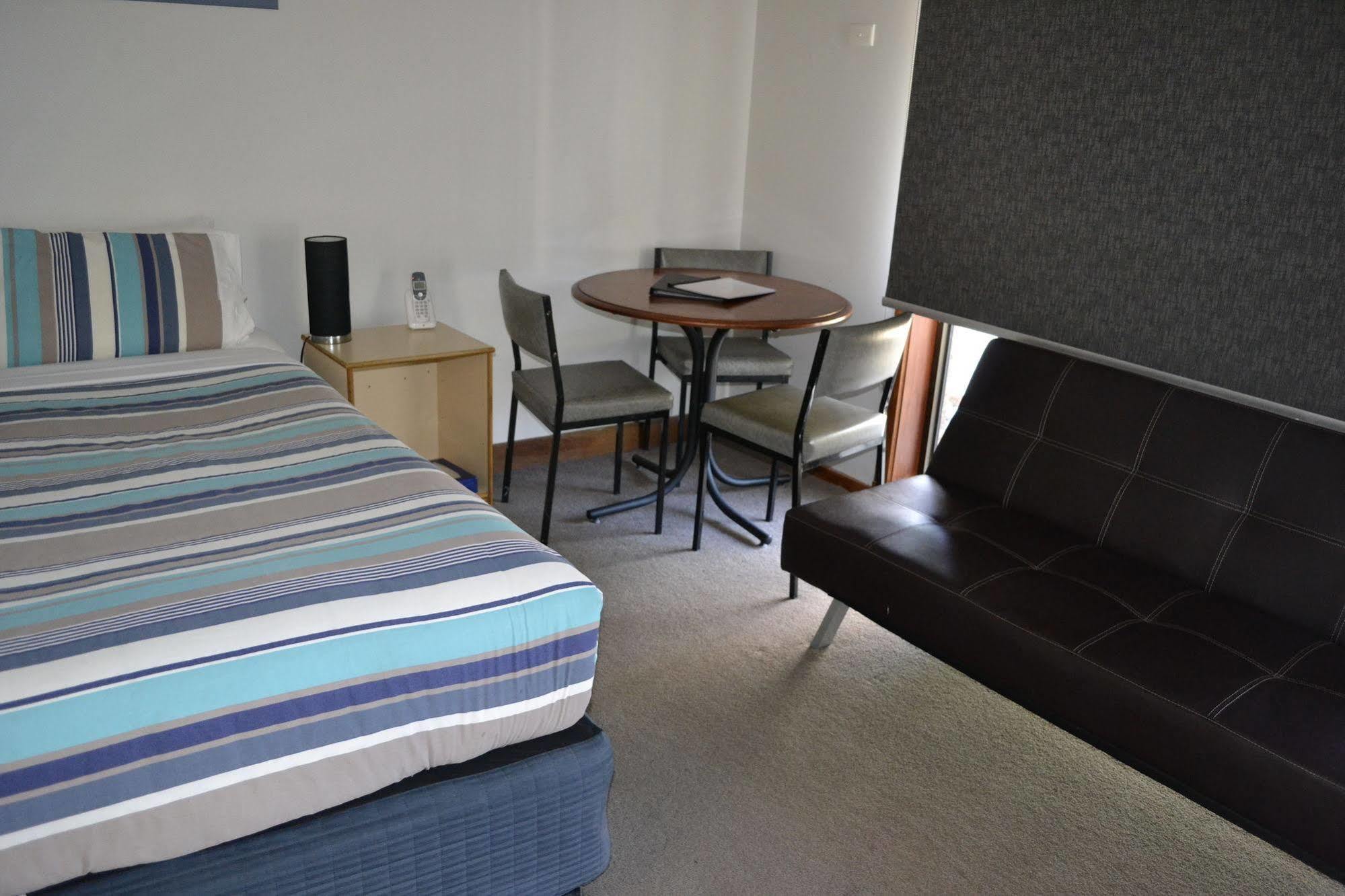 טורקי Surf City Motel מראה חיצוני תמונה