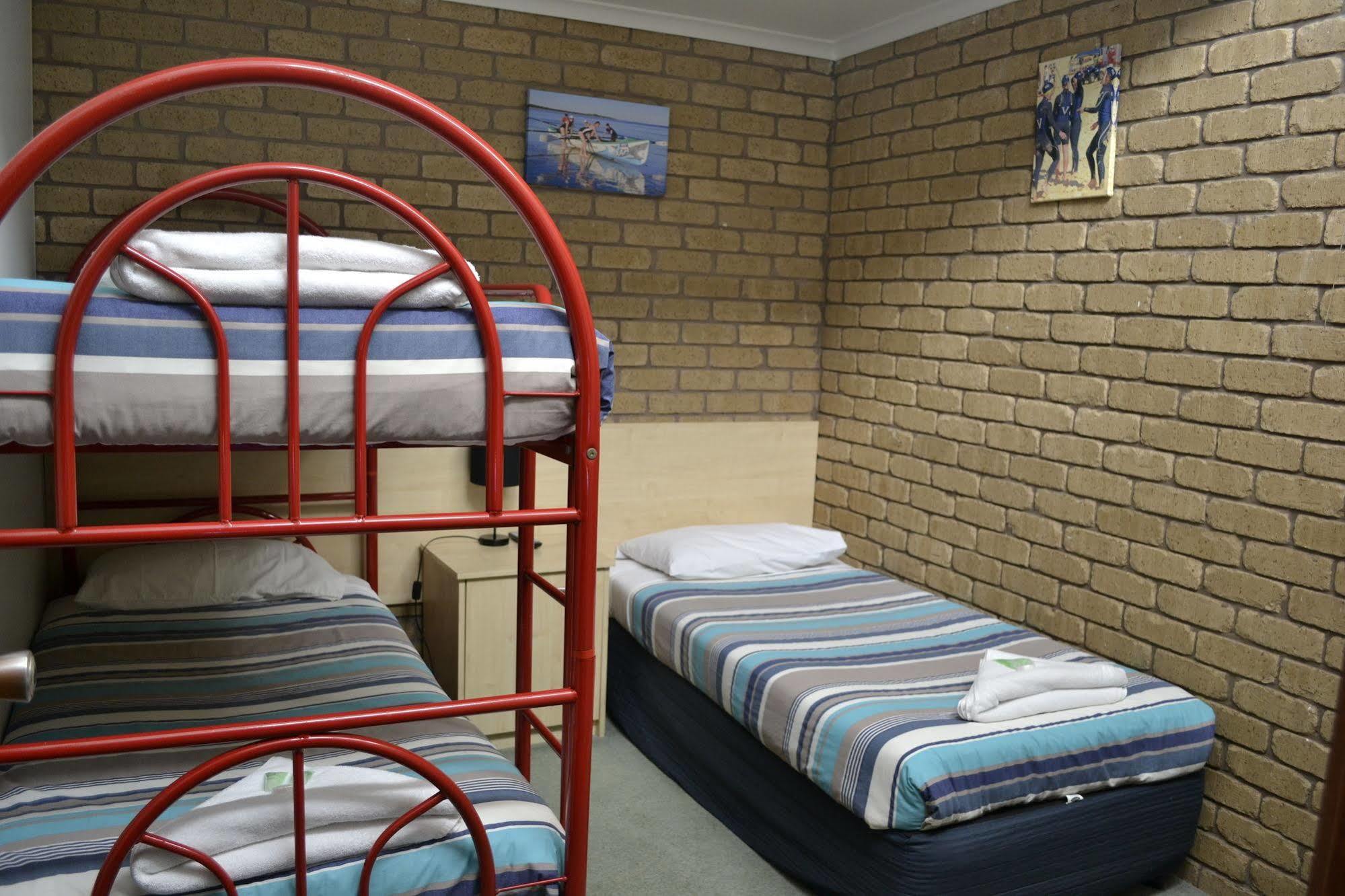 טורקי Surf City Motel מראה חיצוני תמונה