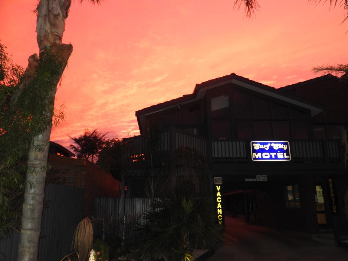 טורקי Surf City Motel מראה חיצוני תמונה